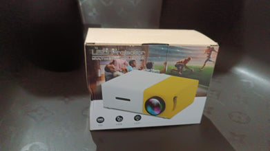 Mini Portable Movie Projector, LCD Screen with 24-60 in Display, Super Heat Dissipation
