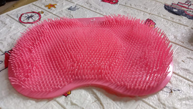 Silicone Bath Massage Cushion – Suction Cup Exfoliating Foot Scrubber & Mat